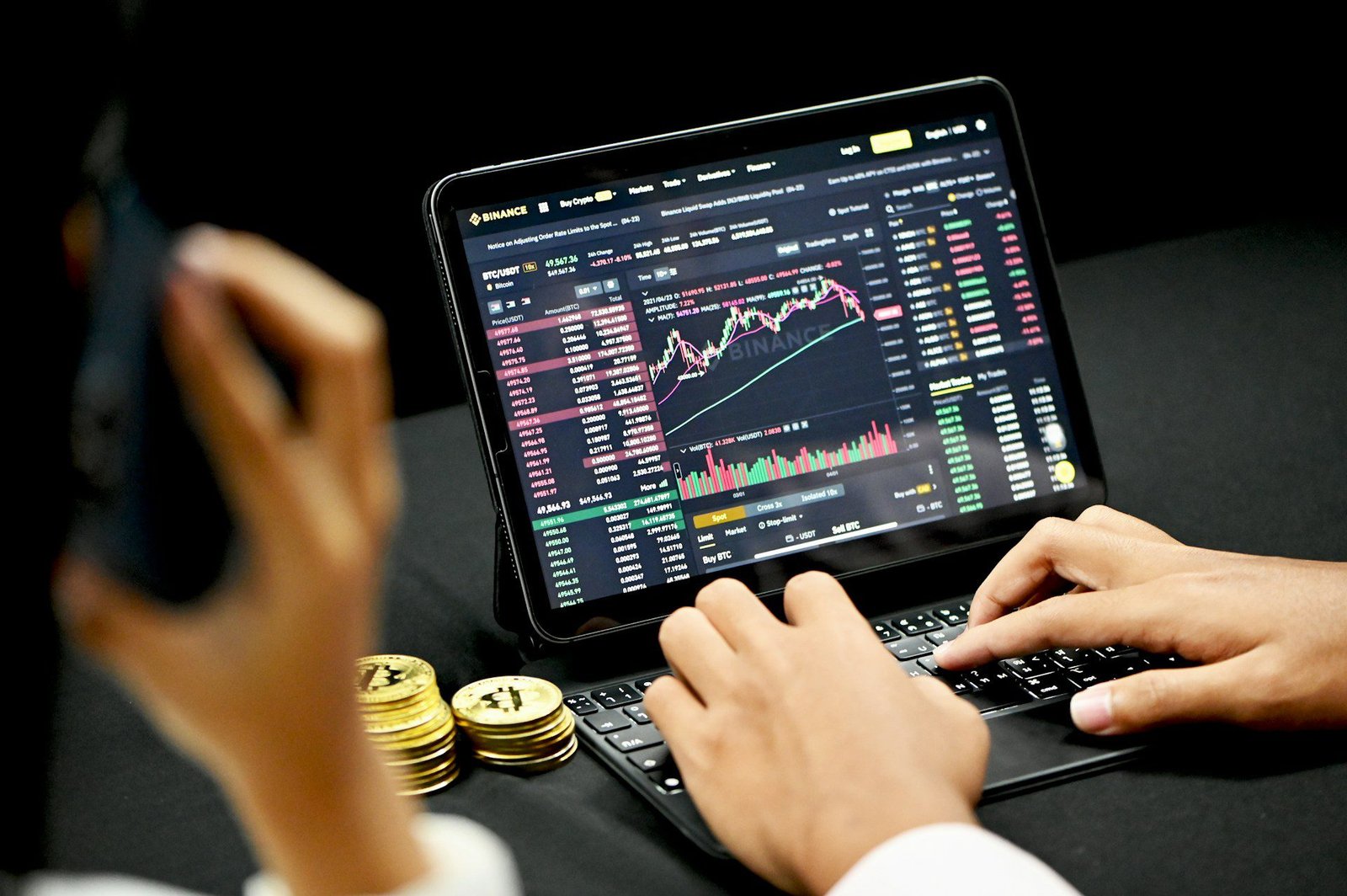 Can Crypto Trading Replace Traditional Trading?