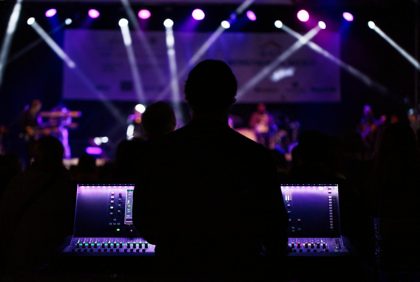 How Audio Visual Integration Helps Businesses Grow And Develop?