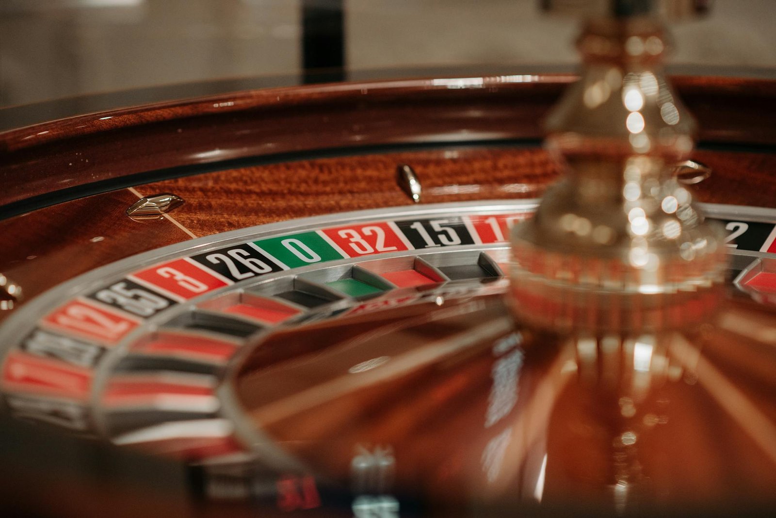 What is the Most Effective Strategy to Win Roulette at a Casino?